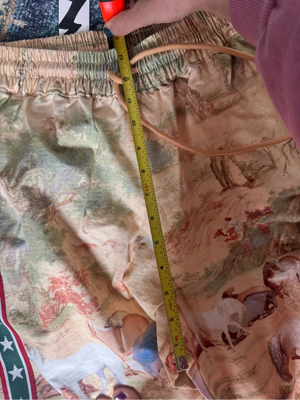 Women’s Printed Wide-Leg Pants in Mustard with Star-Trim - Picture 12 of 15